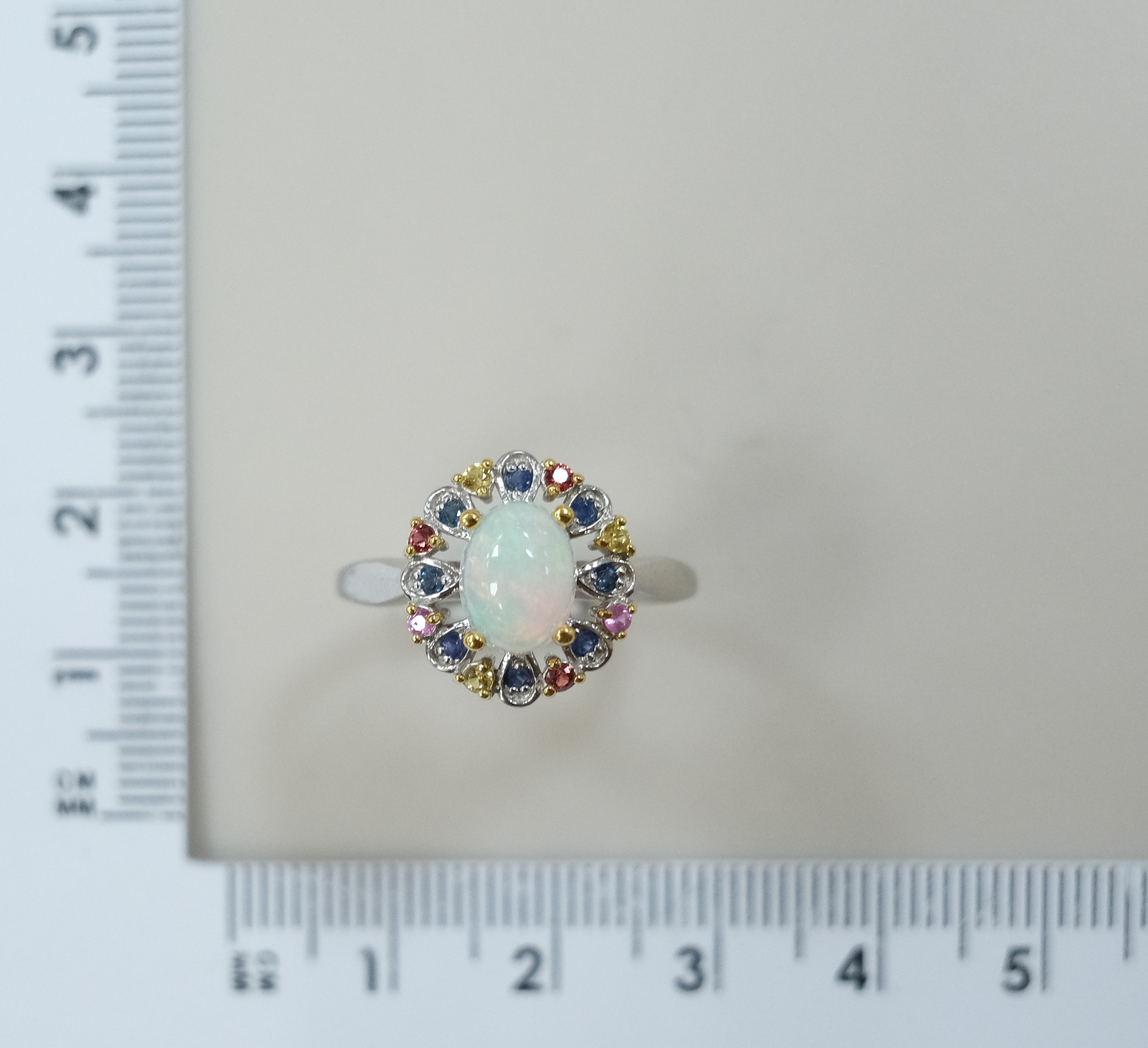 Серебряное кольцо с опалом
